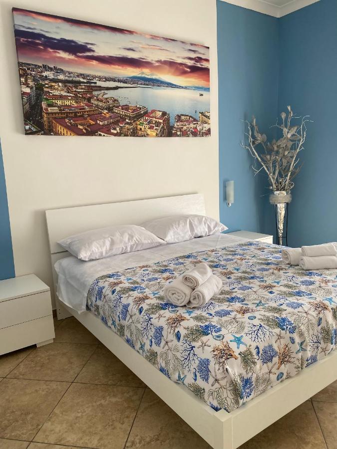 Falu Napoli Centro Hotel Luaran gambar