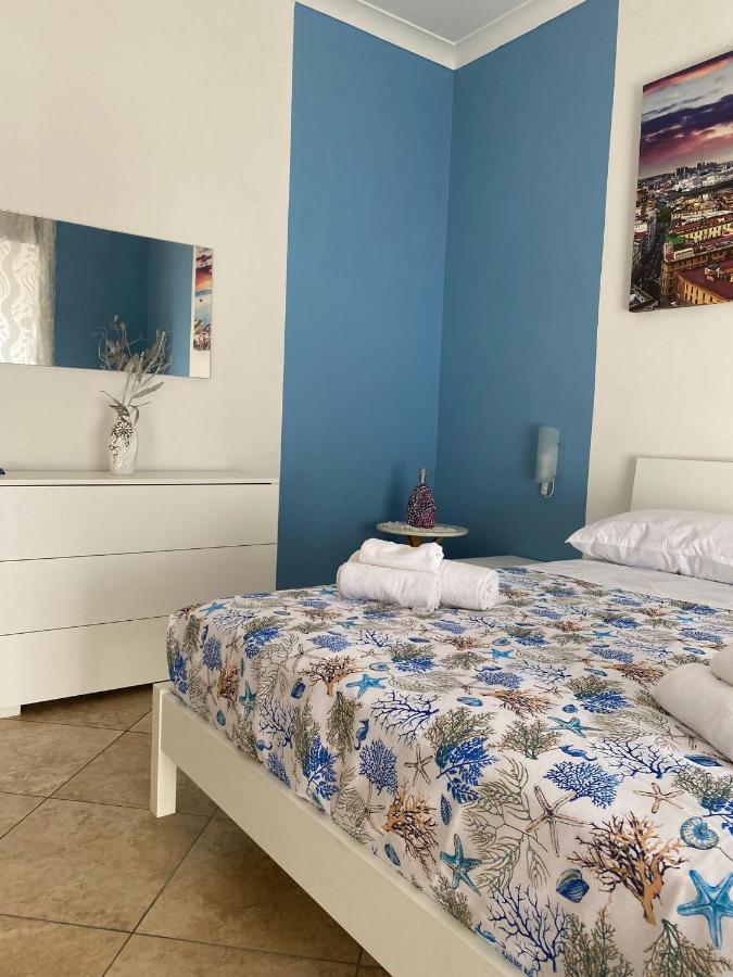 Falu Napoli Centro Hotel Luaran gambar
